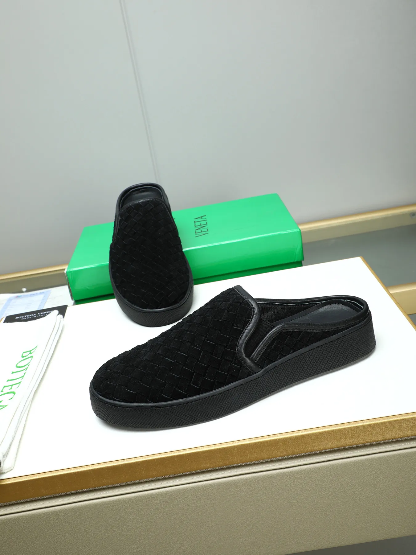 Men's shoes 💰420 [Half drag series] BOTTEG* VENET* - high-end boutique Size: 38-44 (45 customized) BV new product, first-layer cowhide artificially woven classic style harmoniously blends with contemporary fashion temperament, rubber soles are light and flexible, water-dyed sheepskin pads! [Taobao, Tmall, and live streaming are the first choices]